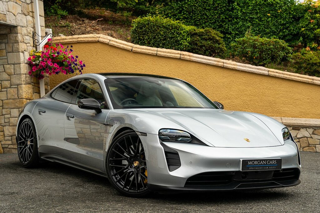 Porsche Taycan 93Kwh Turbo Grey #16