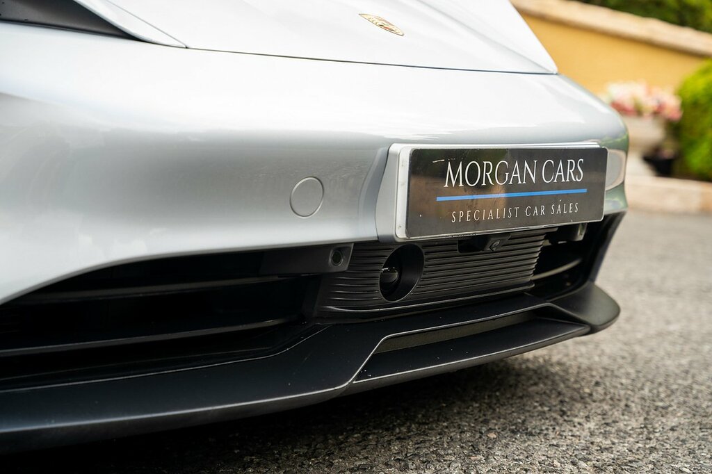 Porsche Taycan 93Kwh Turbo Grey #38