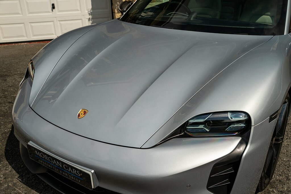 Porsche Taycan 93Kwh Turbo Grey #30