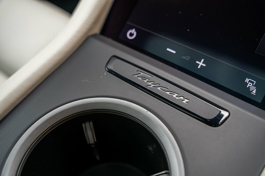 Porsche Taycan 93Kwh Turbo Grey #56