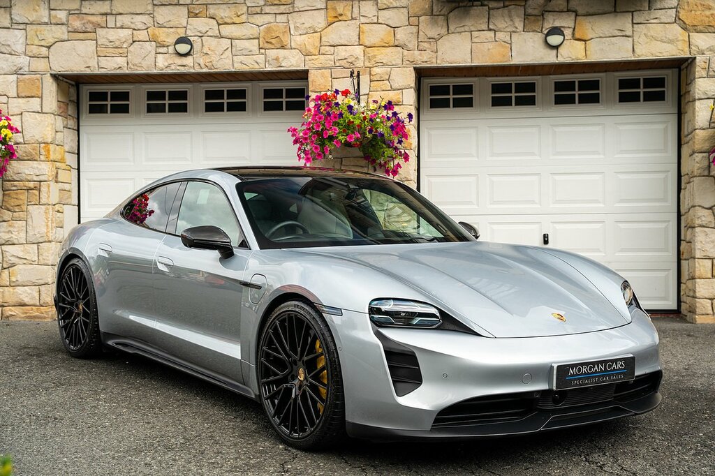 Porsche Taycan Performance Plus 93.4Kwh 4S Saloon Au Silver