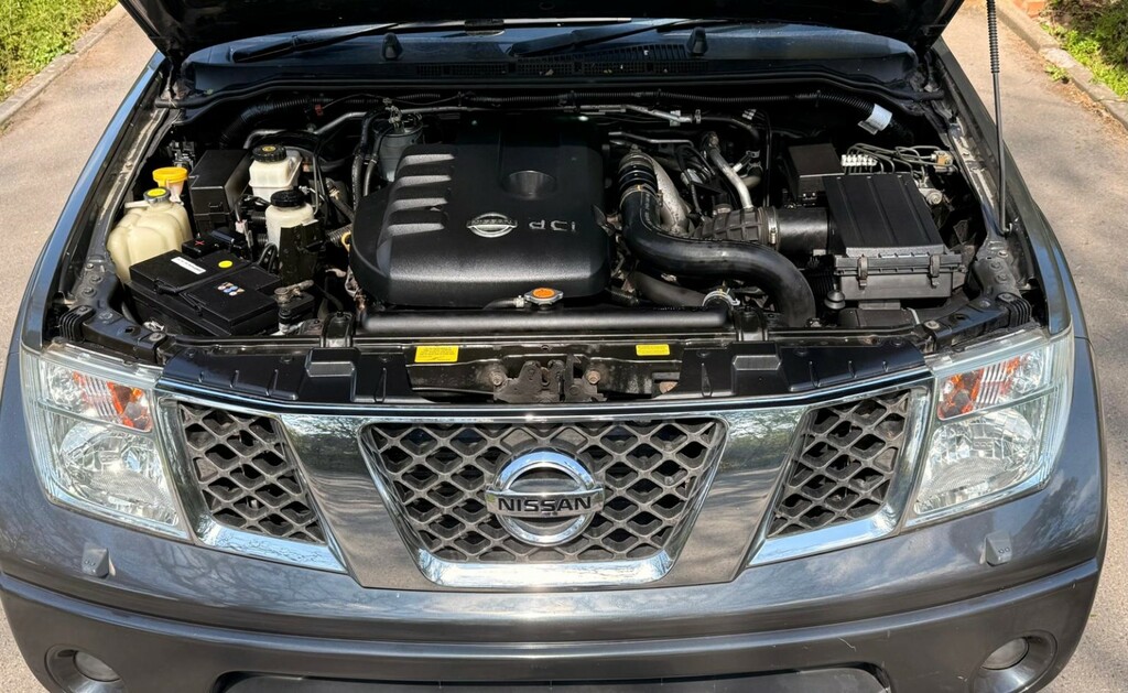 Nissan Navara Silver #15