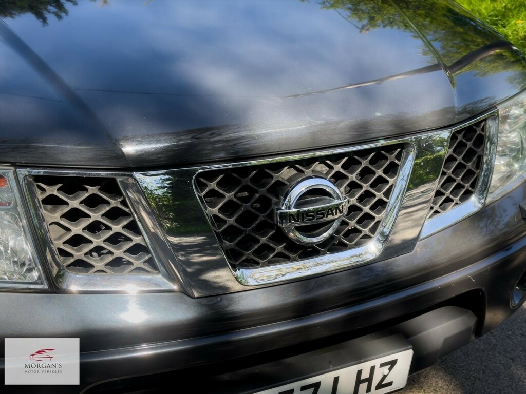 Nissan Navara Silver #36