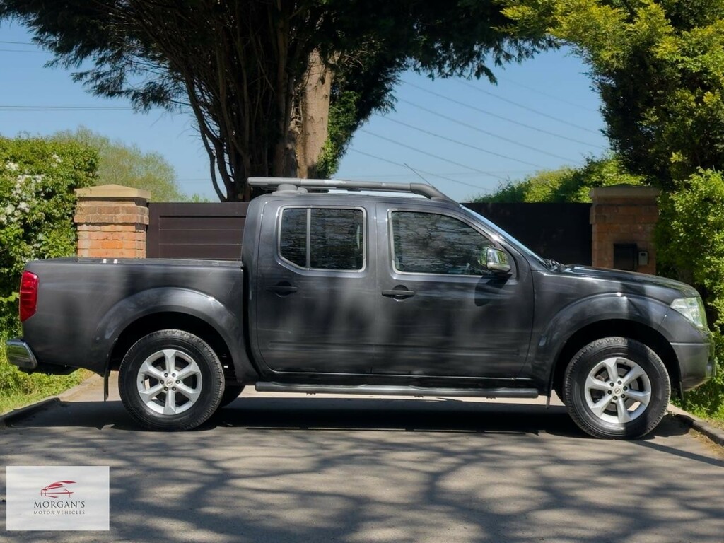 Nissan Navara Silver #26