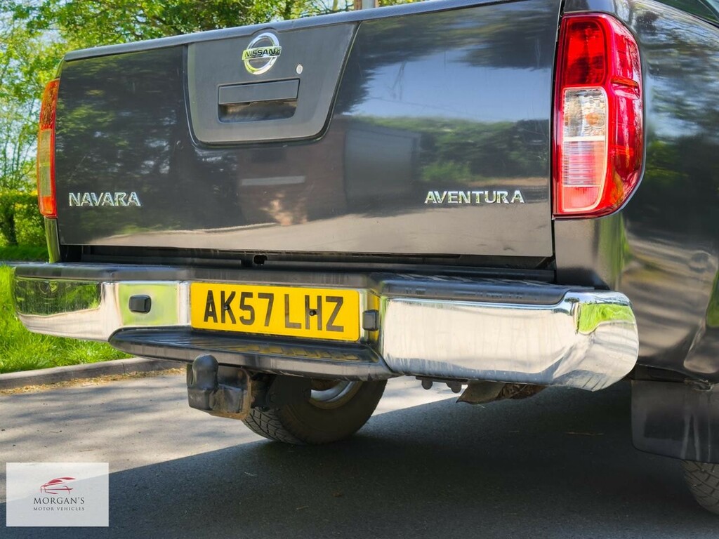 Nissan Navara Silver #50