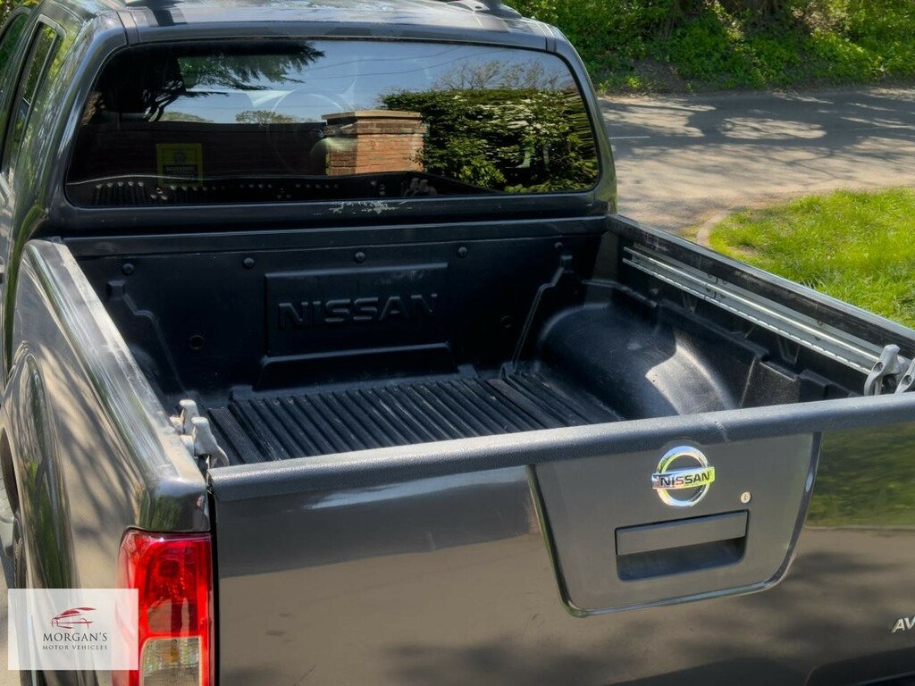 Nissan Navara Silver #9