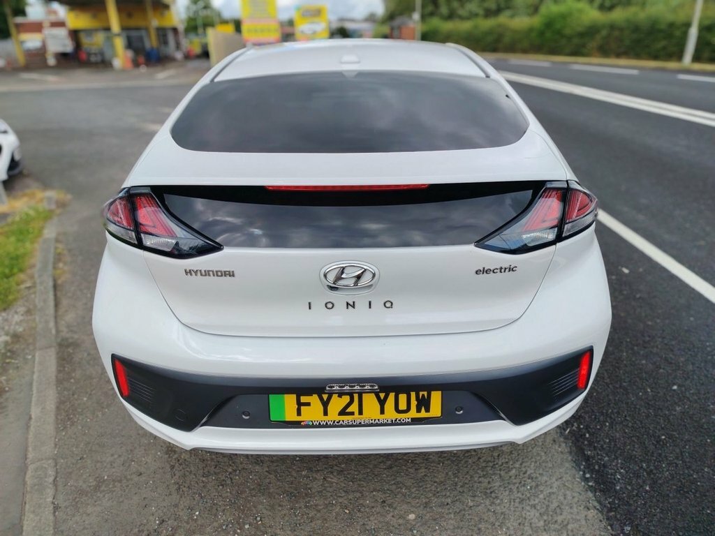 Hyundai Ioniq Hatchback FY21YOW White #5