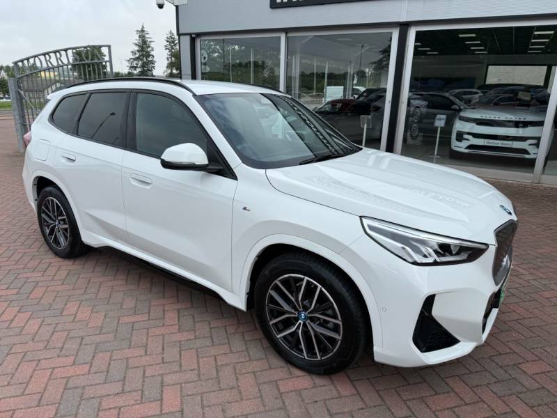 BMW iX1 Edrive 20 M-sport 150Kw 65Kwh White #2