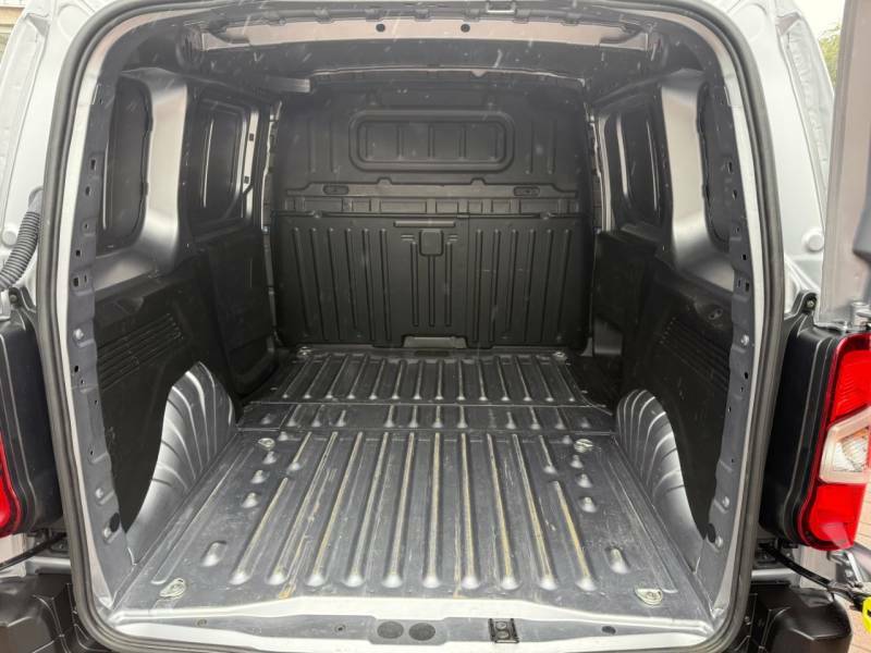 Peugeot Partner Panel Van 1.5 Bluehdi 950 Asphalt Long Panel Van L White #12