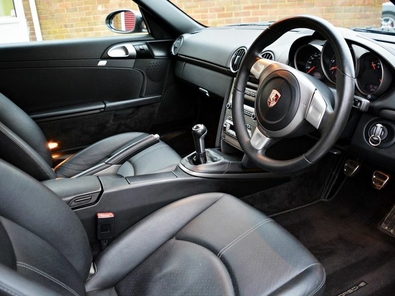 Porsche Cayman 2.7 Red #17