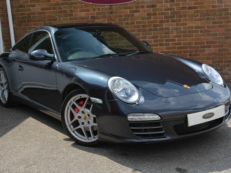 Porsche 911 Carrera 4S White #9