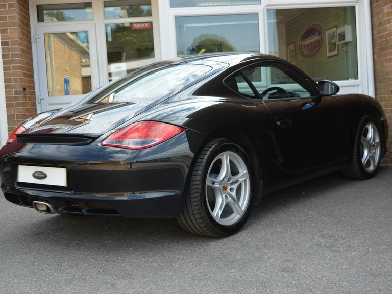 Porsche Cayman 2.9 Gen II Silver #7
