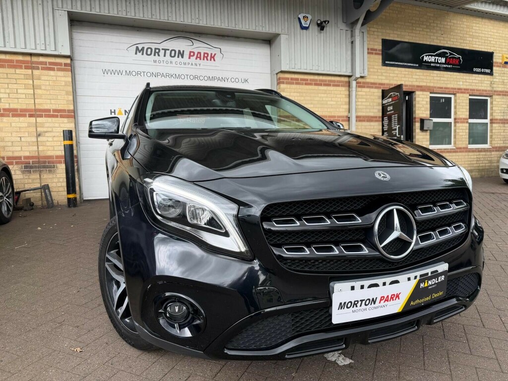 Mercedes-Benz GLA Class Suv 1.6 Gla180 Urban Edition 7G-dct Euro 6 Ss 5 Black