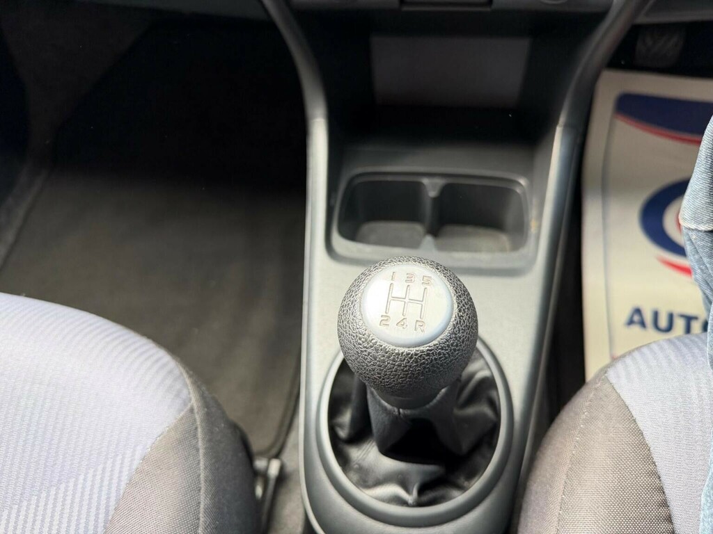 Suzuki Alto Hatchback #17