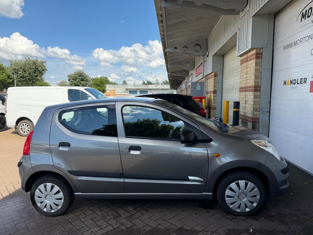 Suzuki Alto Hatchback #8