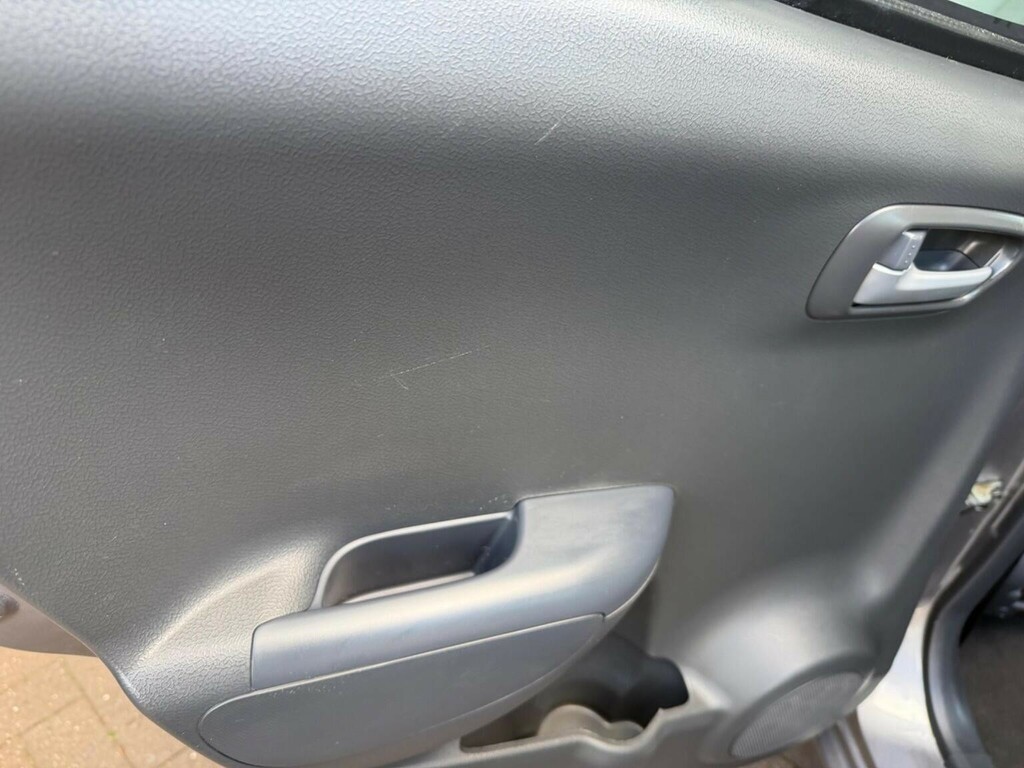 Suzuki Alto Hatchback #18