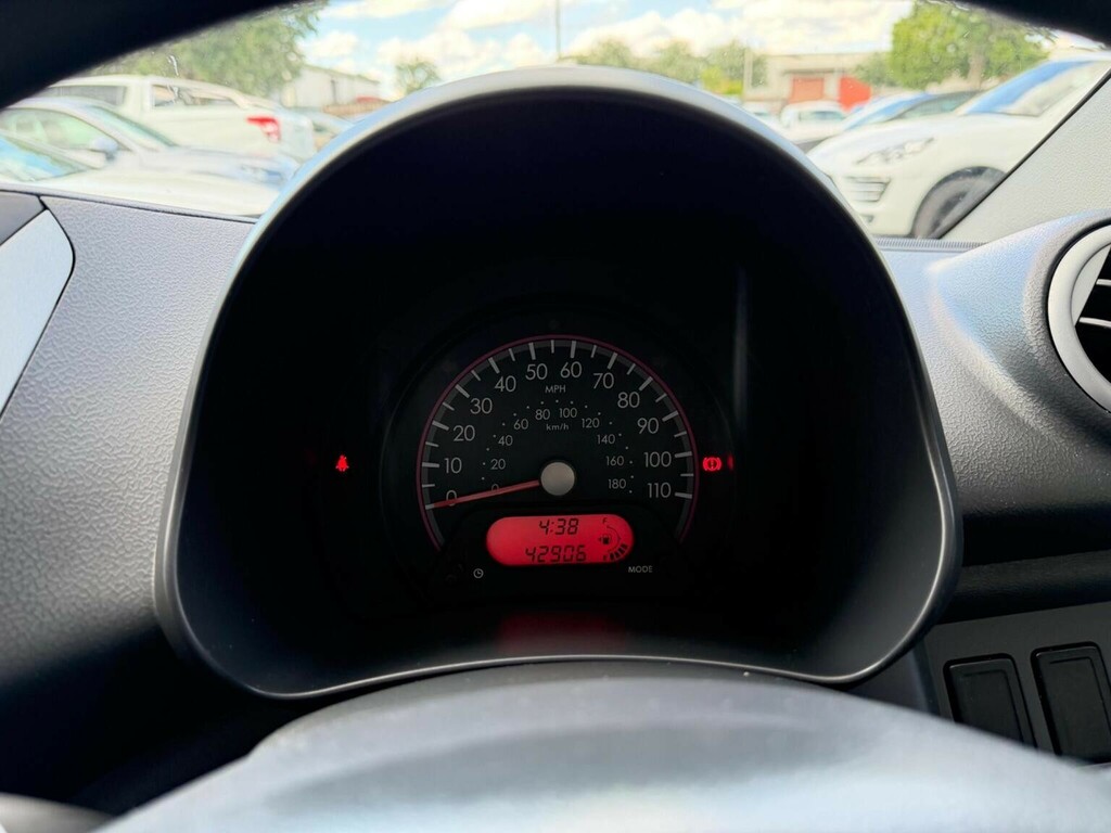 Suzuki Alto Hatchback #16
