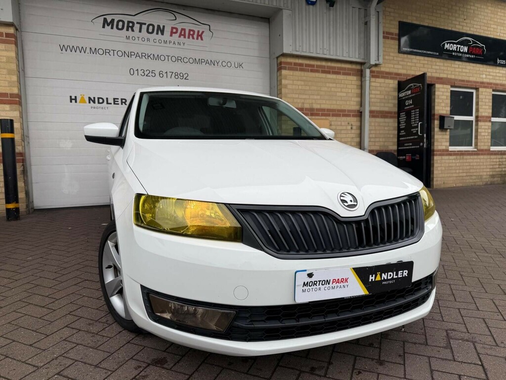 Skoda Rapid Spaceback Hatchback 1.6 Tdi Elegance Euro 5 201414 White