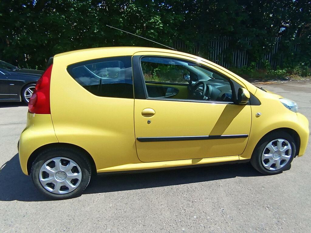 Peugeot 107 107 Urban Silver #8