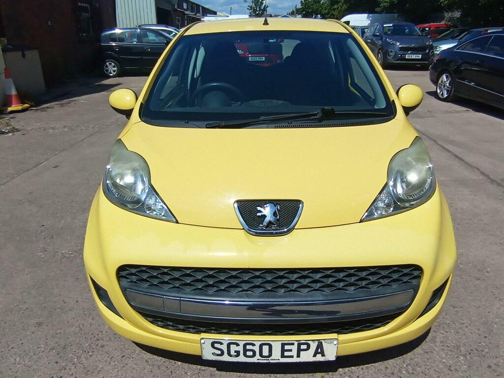 Peugeot 107 Urban Yellow #2