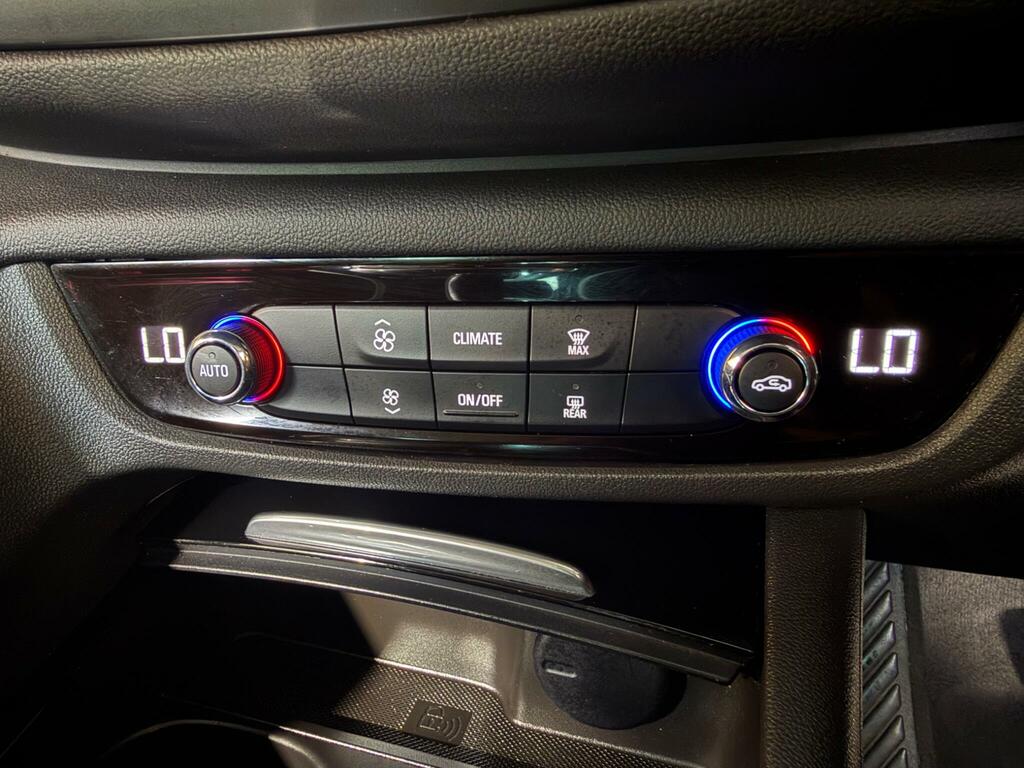 Vauxhall Insignia 1.5L Design Silver #23