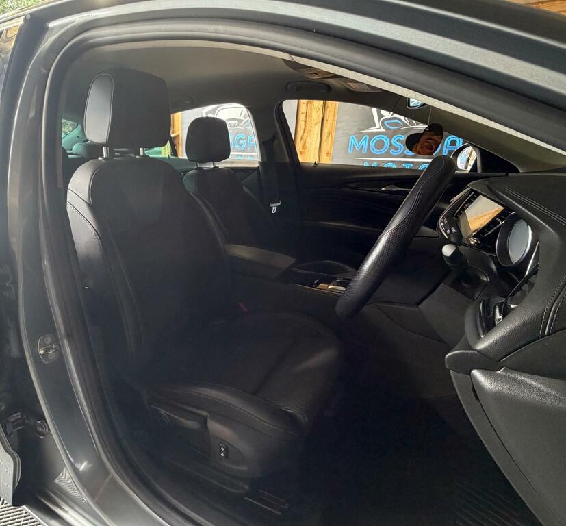 Vauxhall Insignia 1.5L Design Silver #32