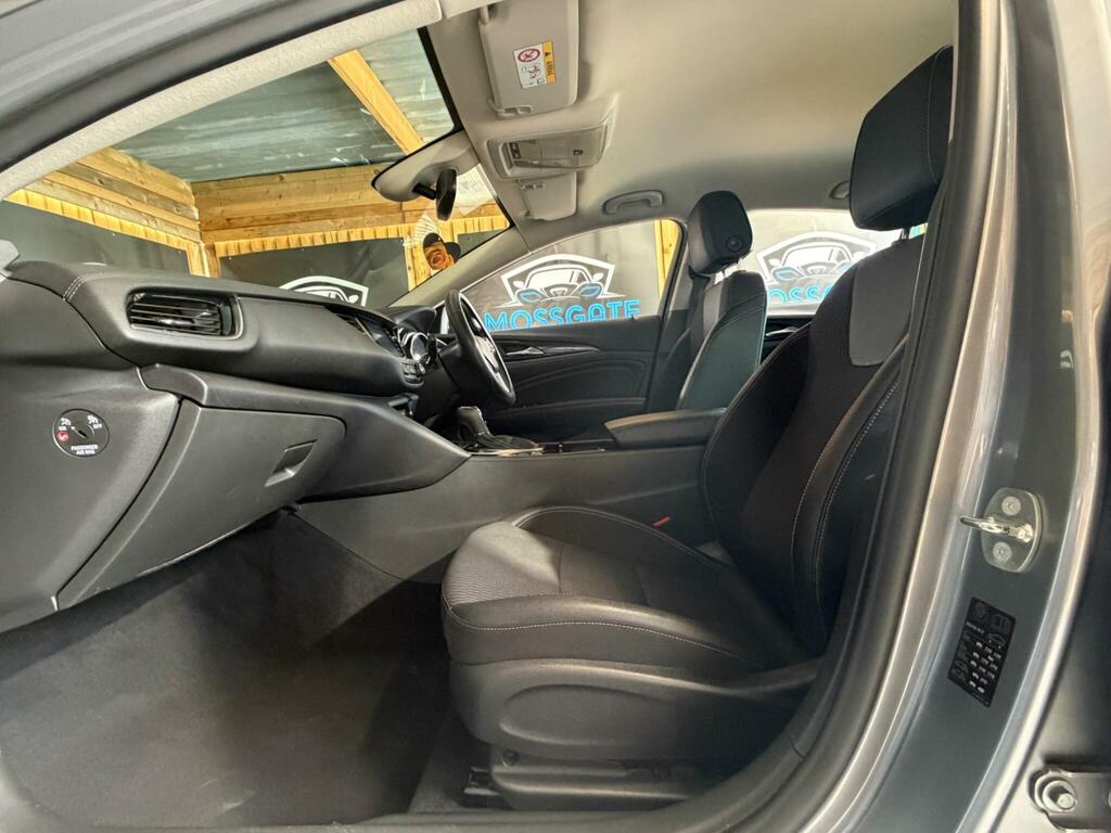 Vauxhall Insignia 1.5L Design Silver #31