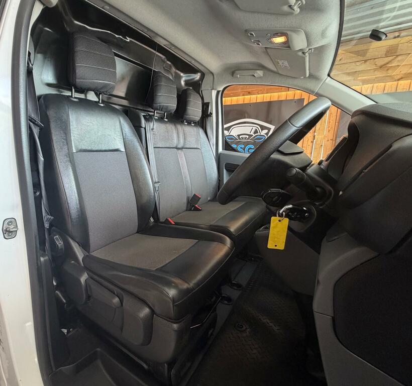 Vauxhall Vivaro L2h1 2900 Edition Ss White #8