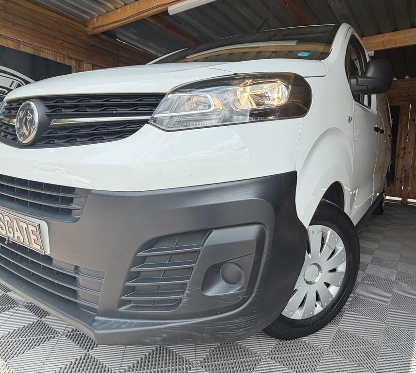 Vauxhall Vivaro 2.0 Turbo D 3100 Edition L2 H1 Euro 6 Ss White #6