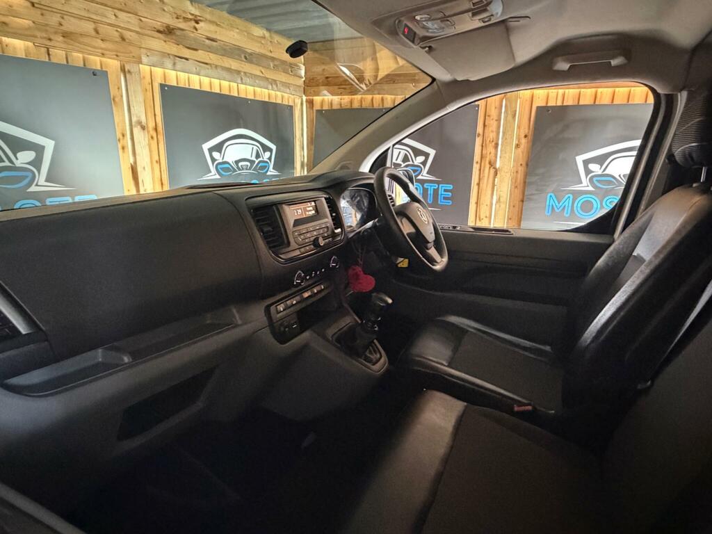 Vauxhall Vivaro L2h1 2900 Edition Ss White #21