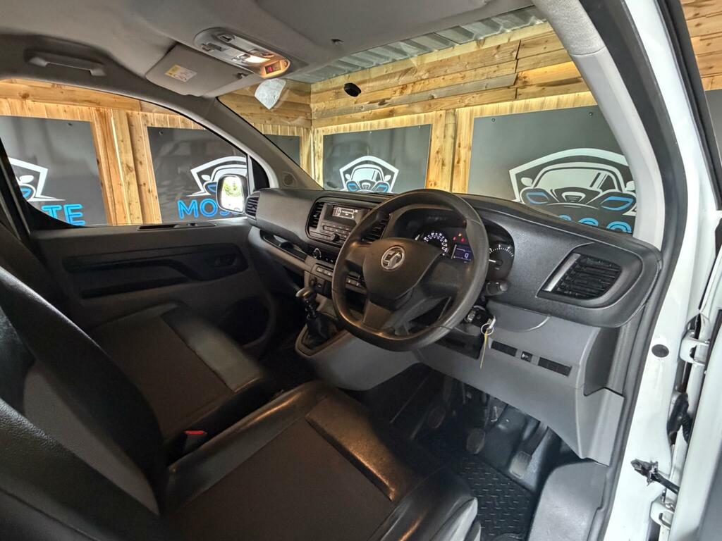 Vauxhall Vivaro L2h1 2900 Edition Ss White #20