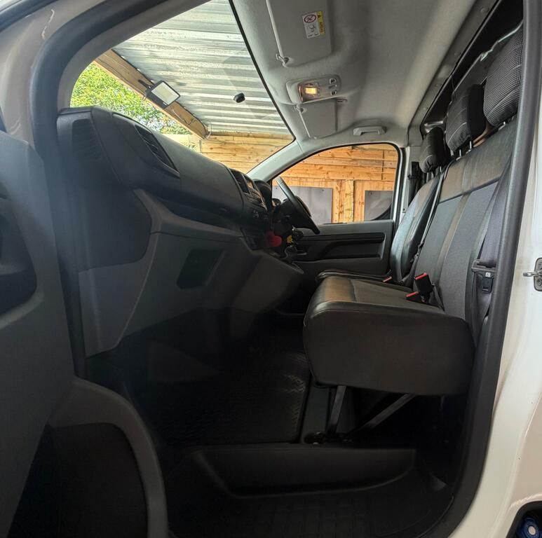 Vauxhall Vivaro L2h1 2900 Edition Ss White #11