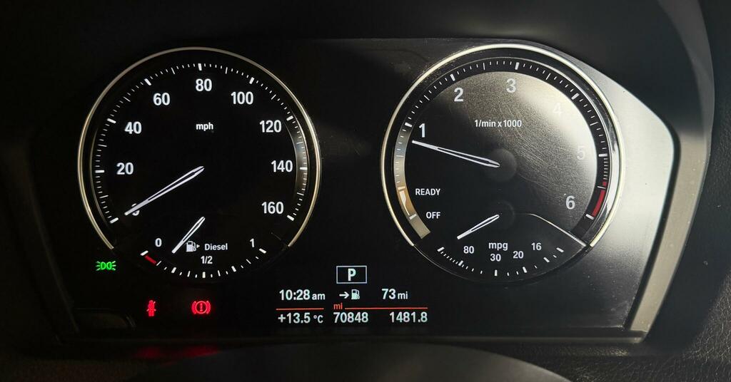 BMW 1 Series Sport White #30