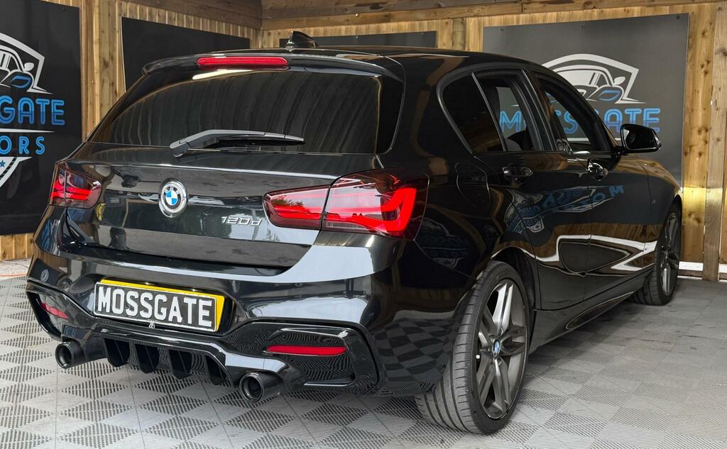 BMW 1 Series Sport White #9
