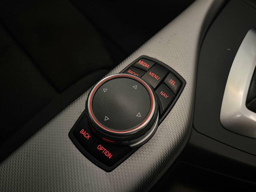 BMW 1 Series Sport White #22