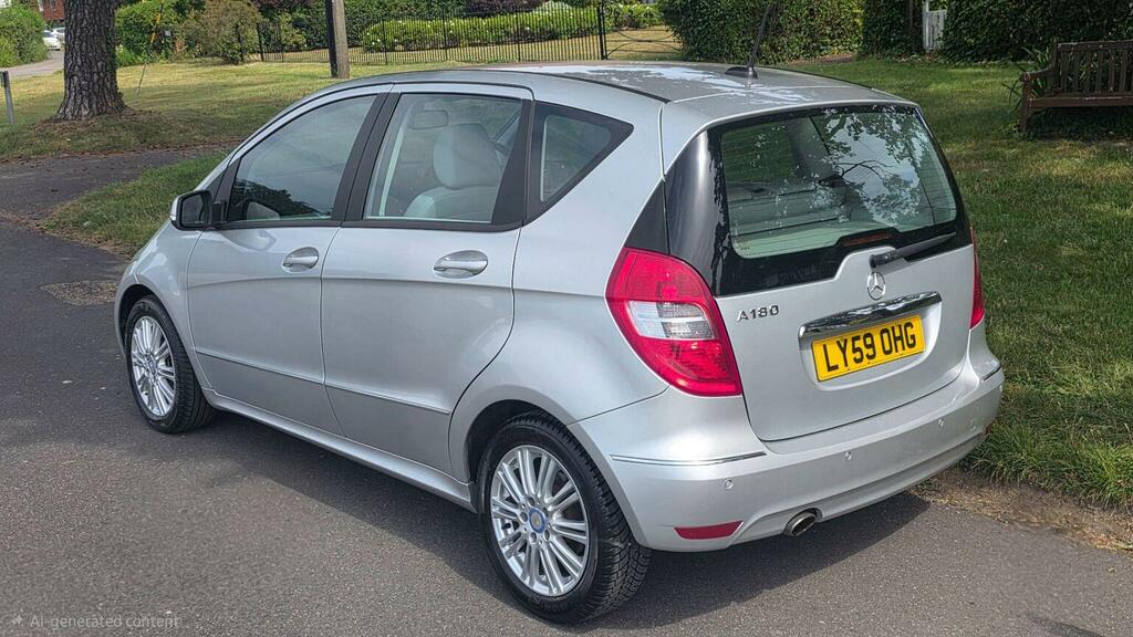 Mercedes-Benz A Class 1.7 A180 Elegance Se Cvt 200959 Silver #6