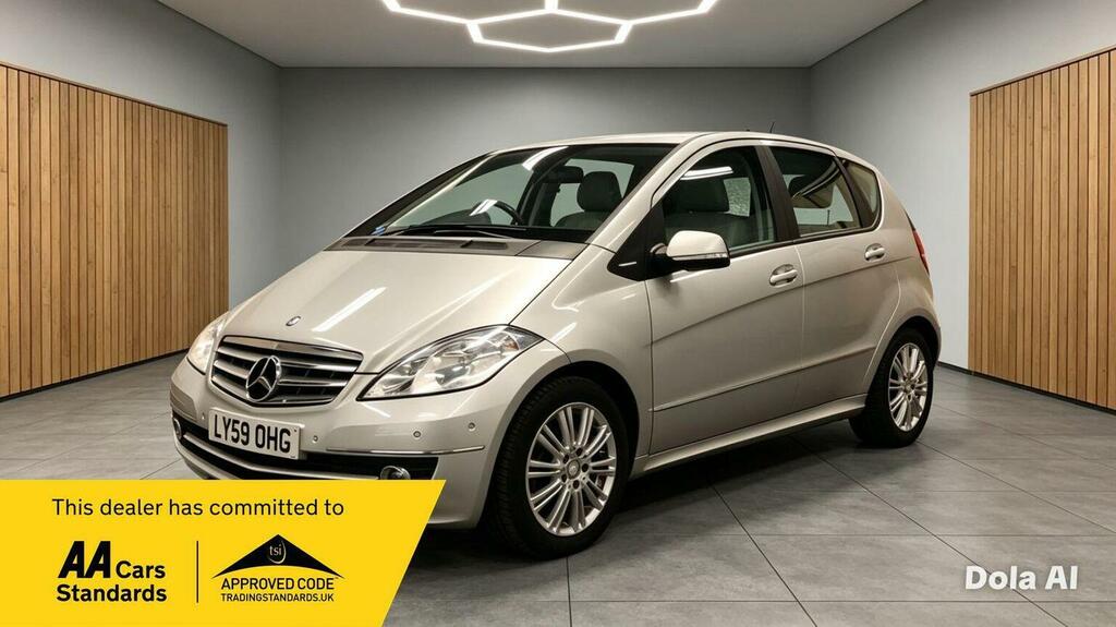 Mercedes-Benz A Class 1.7 A180 Elegance Se Cvt Silver #2