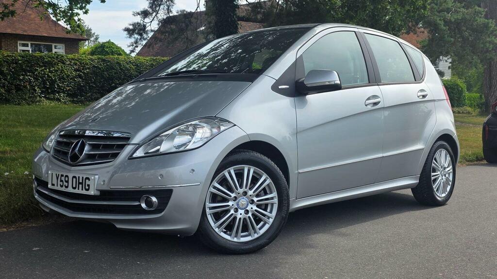 Mercedes-Benz A Class 1.7 A180 Elegance Se Cvt 200959 Silver #4