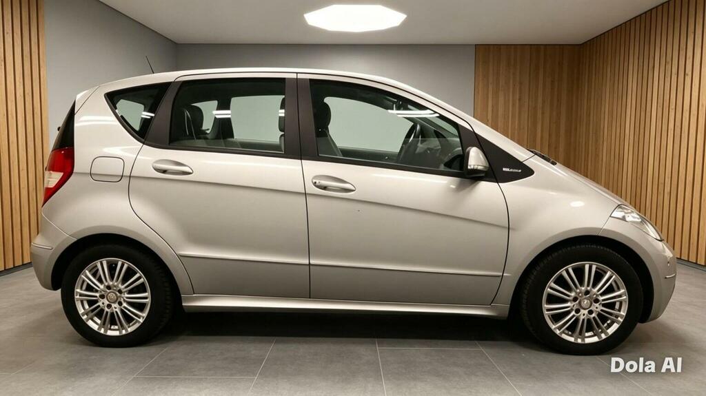 Mercedes-Benz A Class 1.7 A180 Elegance Se Cvt Silver #6