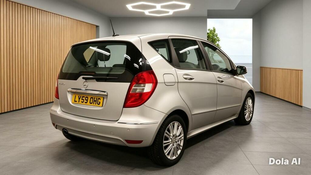 Mercedes-Benz A Class 1.7 A180 Elegance Se Cvt Silver #5