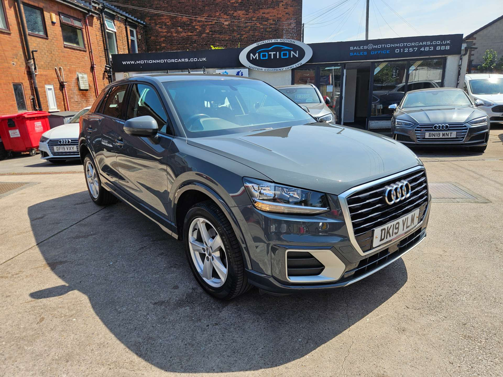 Audi Q2 Sport 30 Tfsi DK19YLM #3