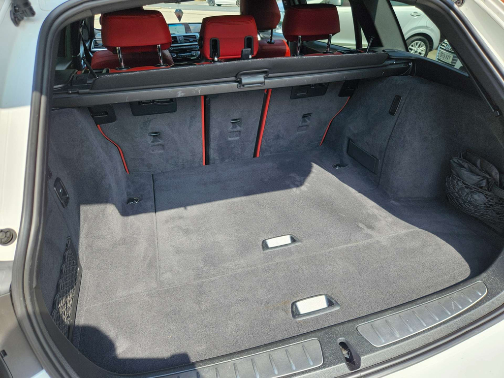 BMW 3 Series Saloon Blue #16