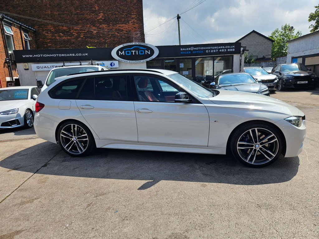 BMW 3 Series Saloon Blue #17