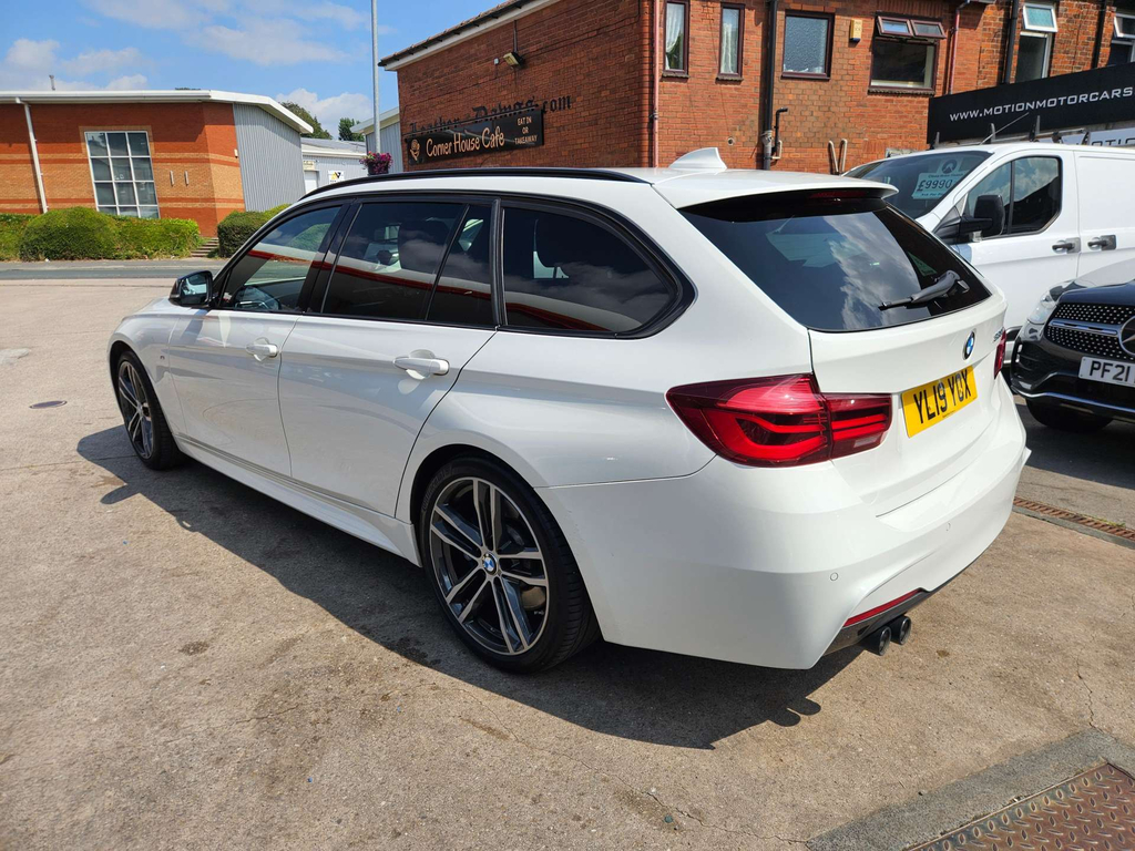 BMW 3 Series Saloon Blue #11