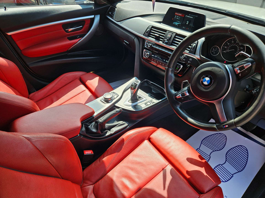 BMW 3 Series Saloon Blue #10