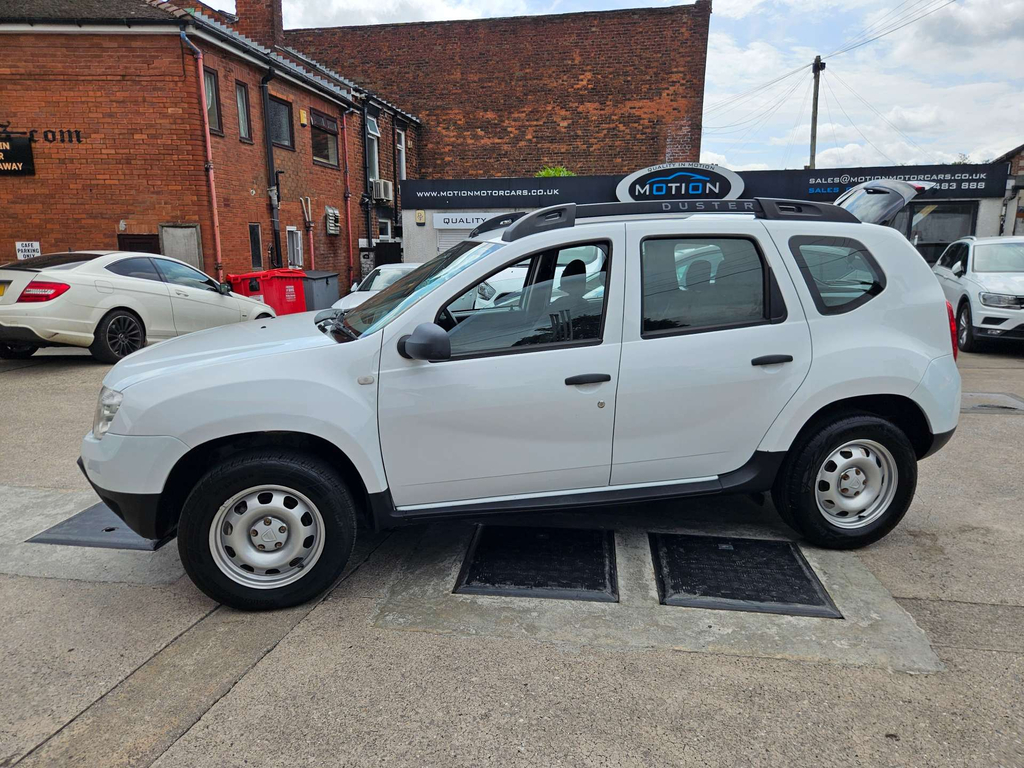 Dacia Duster Suv 1.5 Dci Laureate 4Wd Euro 5 201515 White #11