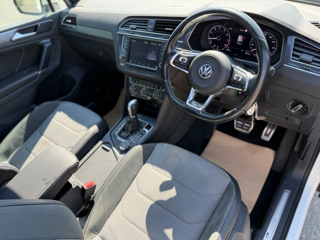 Volkswagen Tiguan 2.0 Tsi Bluemotion Tech R-line Dsg 4Motion Euro 6 PJ66ZDK White #5