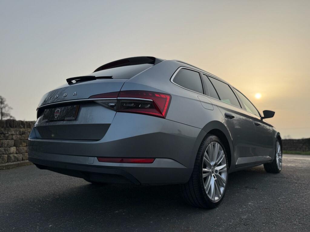 Skoda Superb Automatic Grey #33