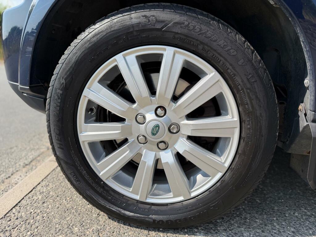 Land Rover Discovery 4 4 3.0 Grey #34