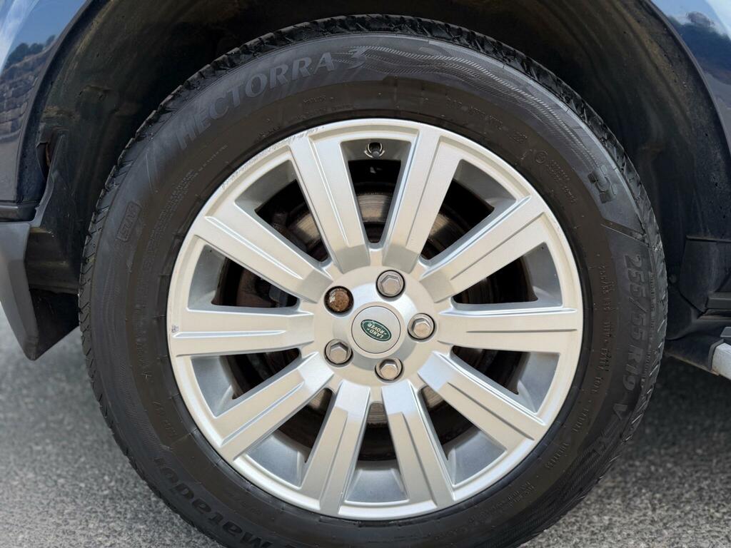 Land Rover Discovery 4 4 3.0 Grey #36